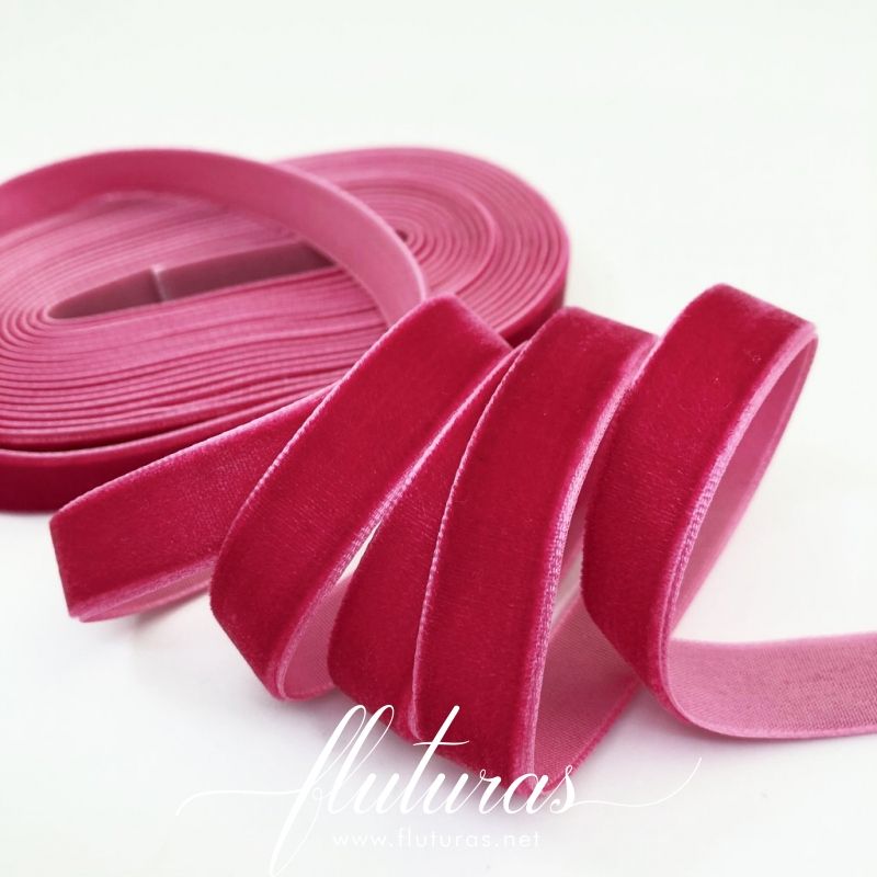 Panglica de catifea Roz bombon 15 mm /10m - Fluturas.net